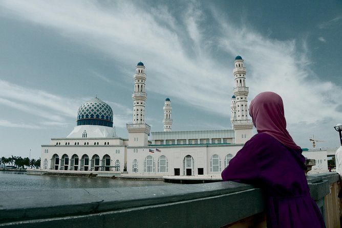 #17-19Hrs Kuala Lumpur MPV Day Tour from Singapore w' Tour Guide - Practical tips before you go: documents, money, and meal planning