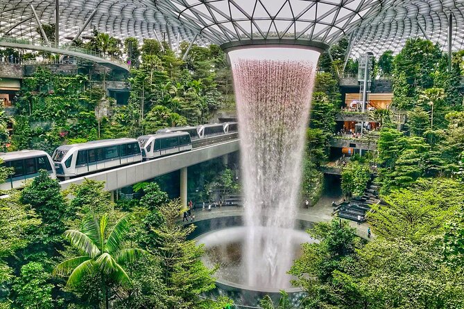 2-4 days in Singapore Guided Tour Pass - Day 3: Singapore City Gallery for the big picture, then Gardens by the Bay domes