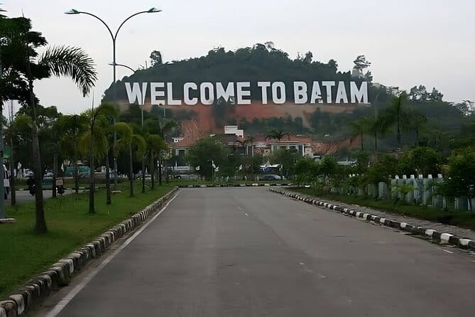 Batam Day Tour from Singapore with Ferry Ticket, Massage & Lunch - A fast, full day taste of Batam from Singapore’s HarbourFront