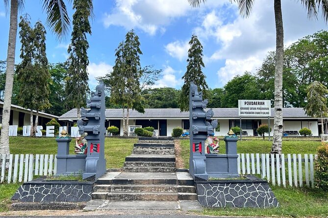 Batam Heritage Tour with Singapore Ferry Ticket, Lunch & Massage - Sekupang Arrival: Immigration First, Then You Meet Your Guide