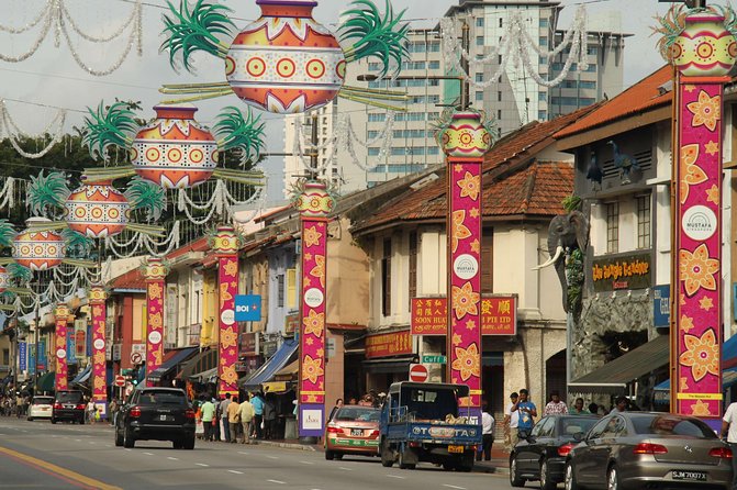 City Experience + Roundtrip Transfers - Hotel roundtrip transfers: the easiest way to start strong