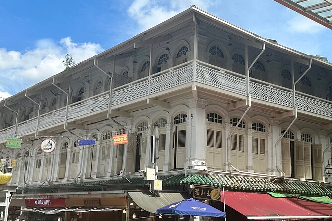 CityWalk With A Local - Chinatown Street Market: food, beliefs, and buildings that changed jobs