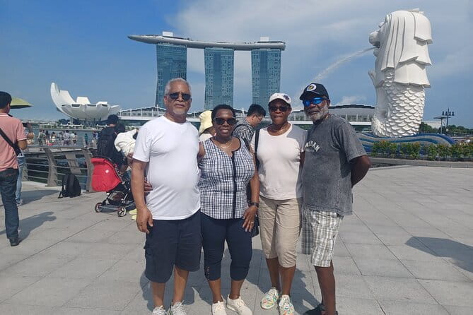 Exclusive Private Tour by a Singaporean Guide - Colonial and Civic District: Raffles, the river, and Merlion Park