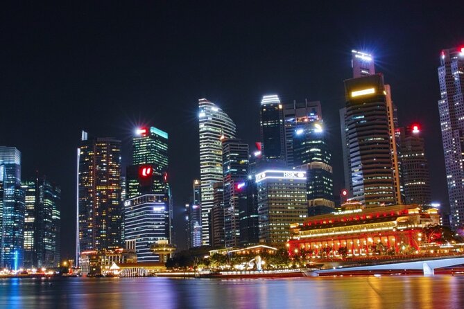 Fun Vee Night Out Guide Tour with River boat - Why this night bus + river cruise combo can be smart value