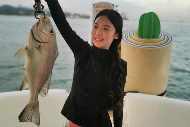Join-in Yacht Fishing at the Southern Islands of Singapore - What Happens at the End: Crew Prep and Taking Your Catch Home