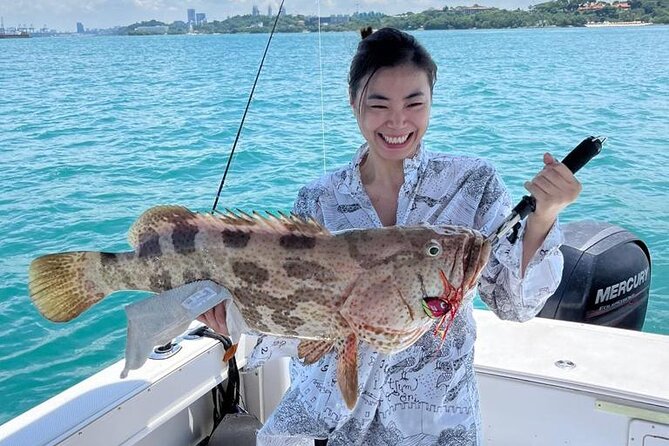 Join-in Yacht Fishing at the Southern Islands of Singapore - Stop 1: Lazarus Island—A First Taste of Offshore Fishing