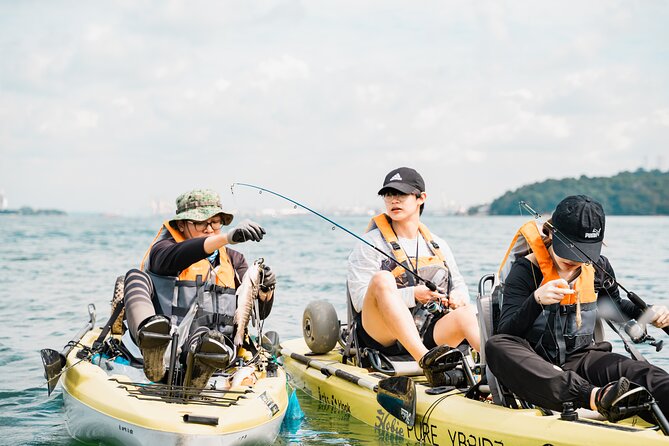 Kayak Fishing Tour in Singapore, Pasir Ris and Pulau Ubin Kelongs - The kayaks: sit-on-top stability and hands-free fishing control