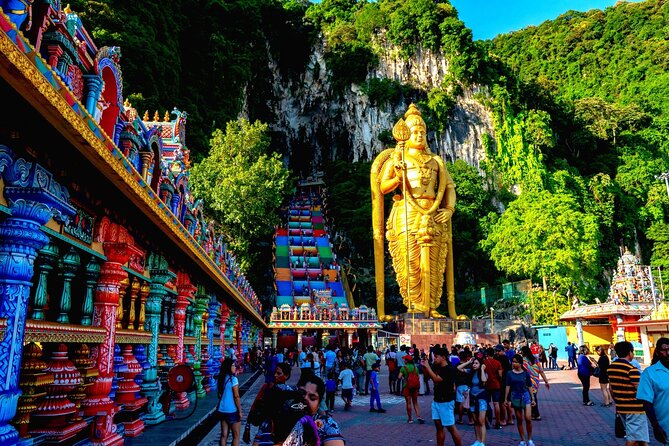 Kuala Lumpur and Malacca: Private Historical Tour from Singapore - Cheng Hoon Teng Temple: a quieter stop with strong atmosphere