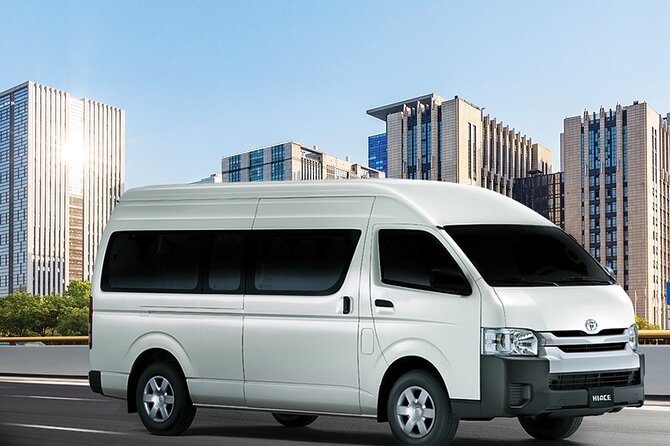 Luxurious Private Airport/Cruise Transfer Singapore - How a private transfer keeps Singapore from eating your time