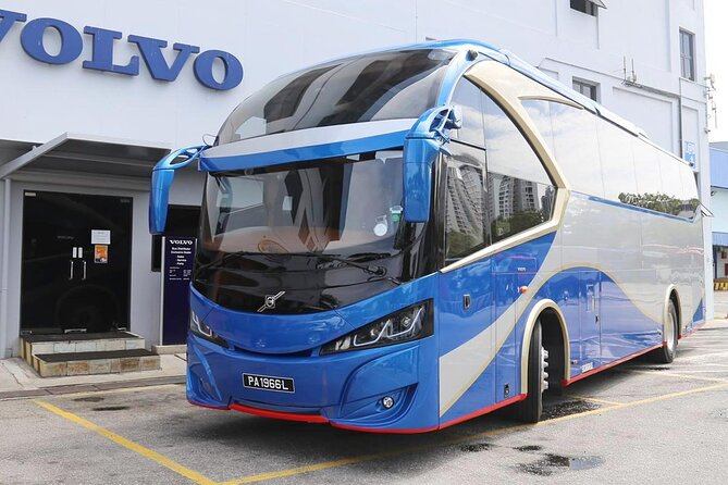 LUXURY VIP bus: Kuala Lumpur (KL) guided day tour from Singapore - National Monument, National Palace, and photo-point pacing