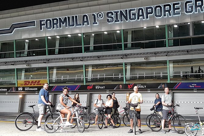 Marina Bay Night Cycling Tour - Marina Bay Sands, Merlion Park, Fullerton, and Esplanade: a best-of waterfront playlist