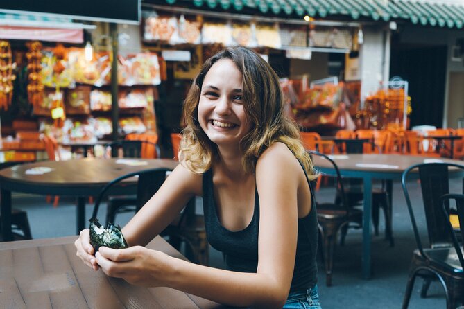Off the Menu: Singapore Authentic Food Tour with Local Student - Key highlights worth planning around