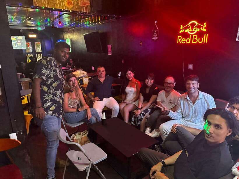 Party Singapore Bespoke Pub Crawl - Rave Singapore: Club Time With Priority Entry (Less Waiting, More Night)