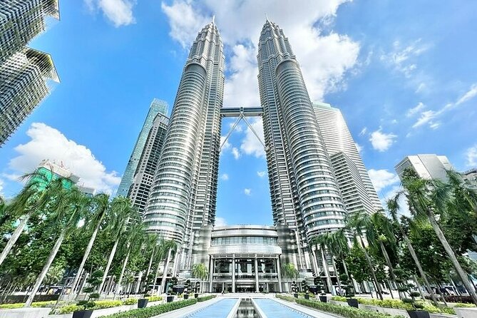 Private 2-day tour: Thailand, Malaysia & Indonesia (3 countries) from Singapore - A two-day passport workout that’s actually planned