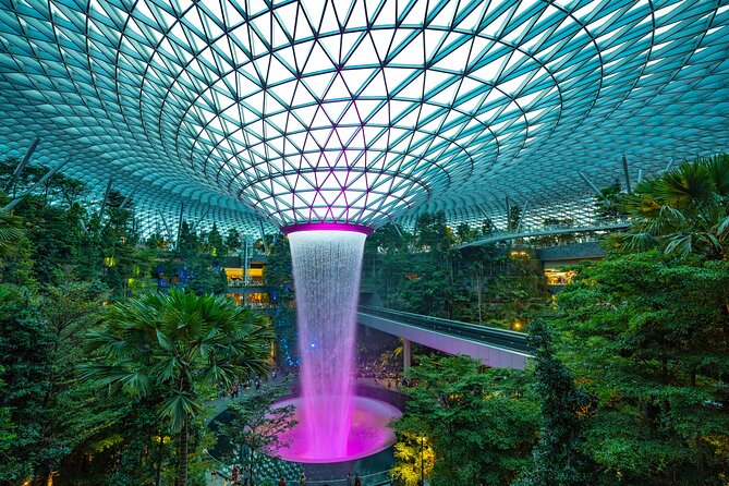 Private Airport Transfer in Singapore - Space and comfort: luggage matters more than seat count