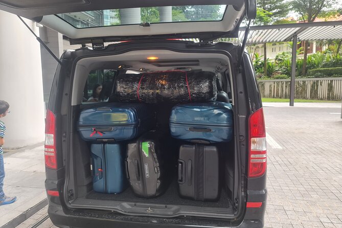 Private Airport Transfer in Singapore - Departure pickup: driver meets you at the hotel lobby