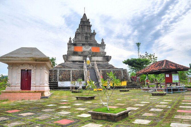 PRIVATE: Batam day tour with Ferry, 2-hour Massage and Lunch from Singapore - The Welcome to Batam sign, Raja Ali Haji Museum, and a snack you can actually enjoy