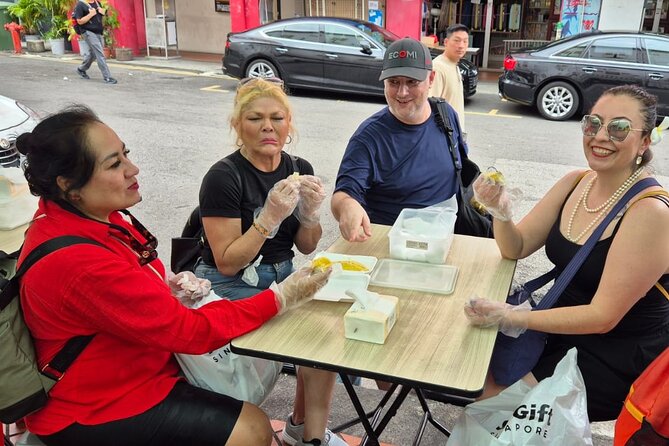 Private Customized Walking Tour with English Tour Guide - A tailor-made Singapore walk that starts before you step outside