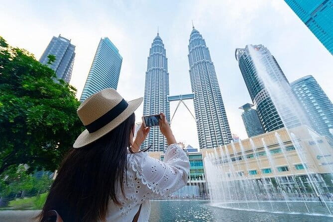Private Day Trip of Kuala Lumpur and Malacca from Singapore - Price and value: what you’re paying for at $690 per person