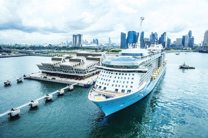 Private Departure Transfer From Singapore Hotel to Airport or Port - Price and Value: What $28.26 Per Person Really Buys