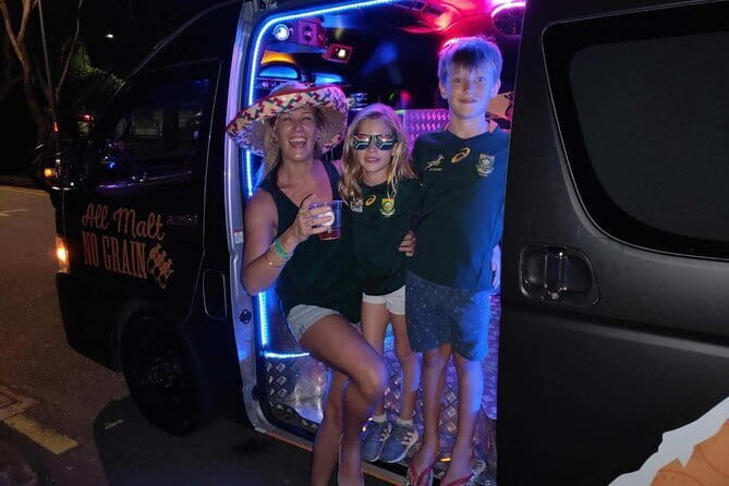 Private Party Bus Shared Tour in Singapore - Why a party bus night feels easier in Singapore