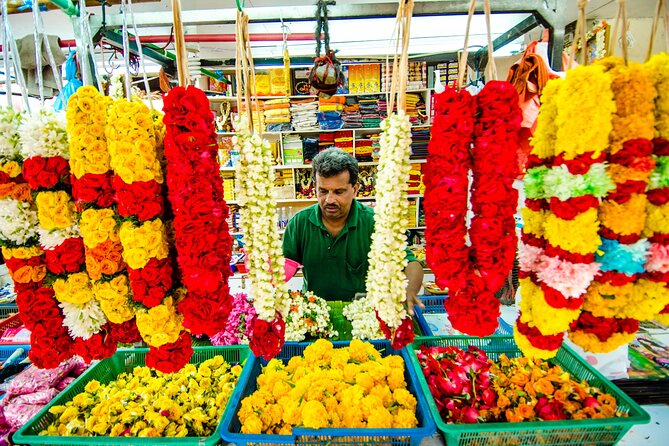 Private Singapore Chinatown, Little India and Temples Guided Tour - Sri Mariamman Temple: An Oldest Temple With Ongoing Worship