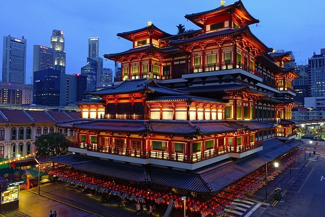 Private Singapore Customized Tour With Driver in small group - Singapore River and Raffles City: old routes meeting modern Singapore