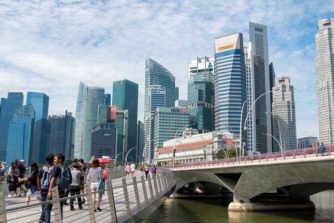 Private Singapore Tour with a Local, Highlights & Hidden Gems 100% Personalised - The hilltop park stop: colonial traces and WWII remnants