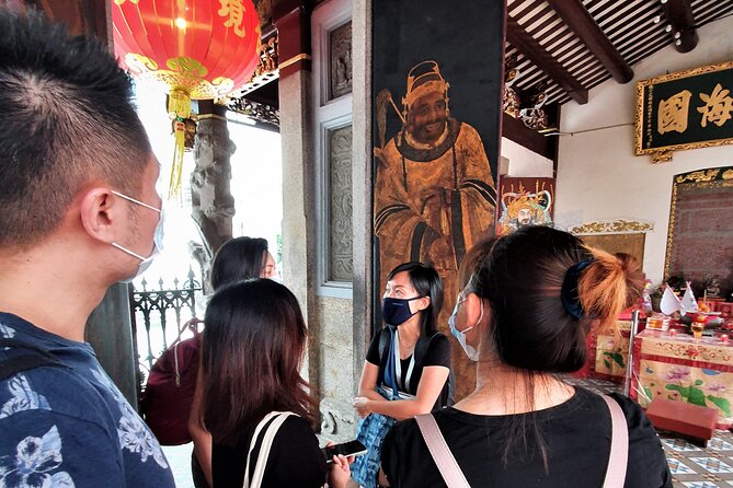 Private Singapore Walking Tour: City Highlights & Hidden Gems - Chinatown Streets: Pagoda Street to South Bridge Road