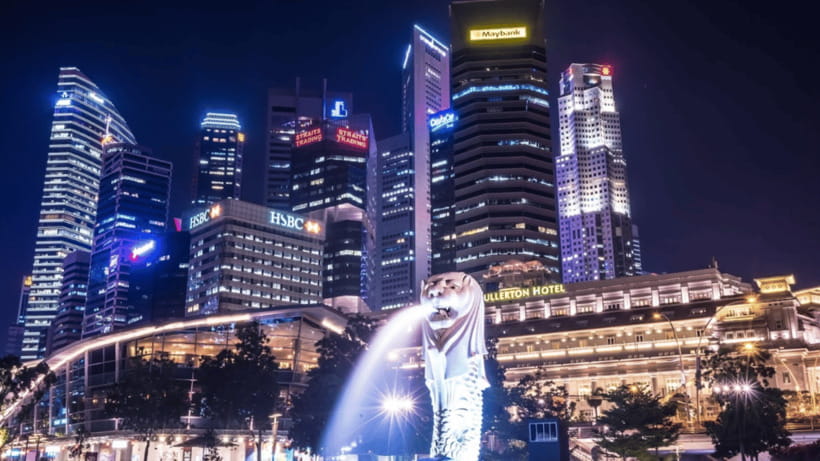 Signature Night Tour: Walk Through Marina with Food Tastings - Key things to know before you go
