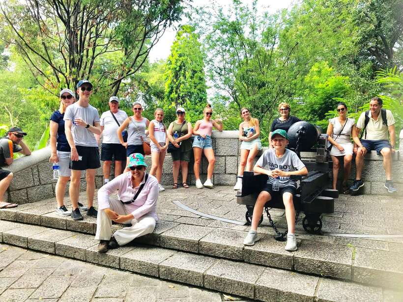 Singapore 2.5-Hour Walking Tour: Graves, Guns & Battles - Graves and colonial burial ground: respect, not just sightseeing