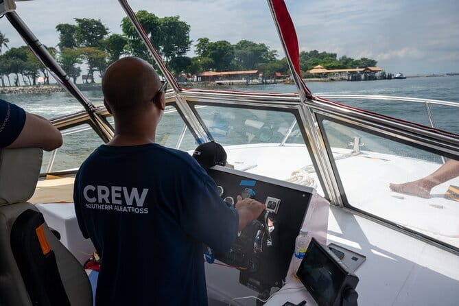 Singapore - Albatross Speedboat Adventures Cruising in Sentosa - The Southern Islands Circuit: What You See in Order, and Why Each Stop Matters