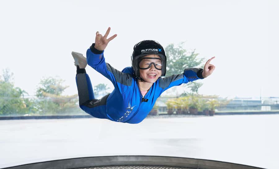Singapore: Altitude X (former iFly Singapore) - Entering the wind-tunnel world instead of jumping from a plane