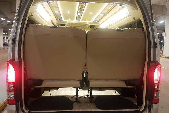 Singapore Arrival Ground Transfer in Limo-Bus - The Limo-Bus Experience: Comfort, Sound System, and Space for Real Luggage