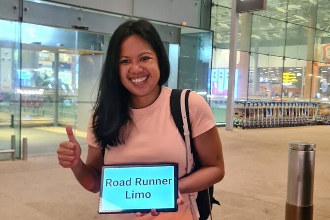 Singapore Changi Airport Arrival Transfer - 90 minutes of waiting included: the real stress reducer