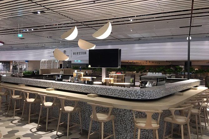 Singapore Changi Airport BLOSSOM - SATS & Plaza Premium Lounge at Terminal 4 - Key points to know before you buy
