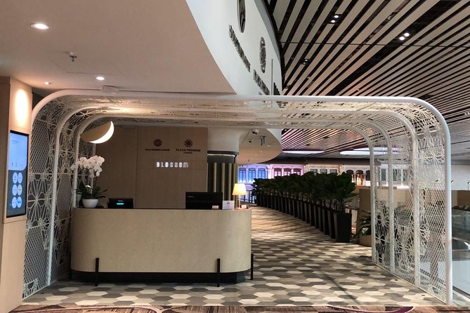 Singapore Changi Airport BLOSSOM - SATS & Plaza Premium Lounge at Terminal 4 - Extras if you want more than the basics
