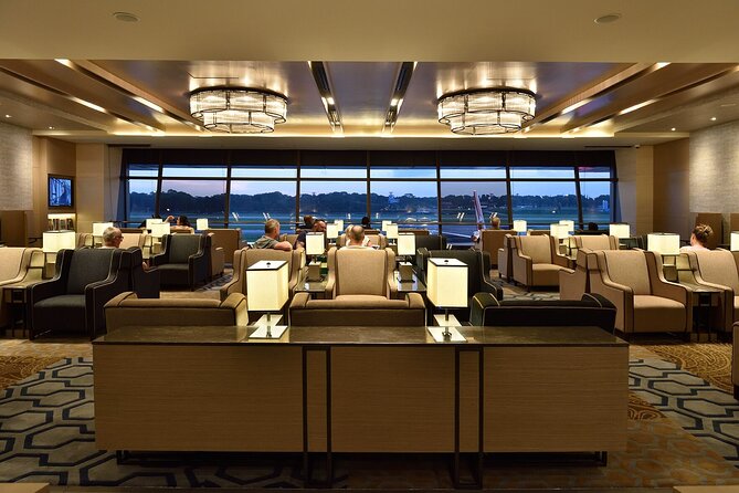Singapore Changi Airport Plaza Premium Lounge at Terminal 1 - Included Perks: Food, Drinks, Wi‑Fi, and Entertainment