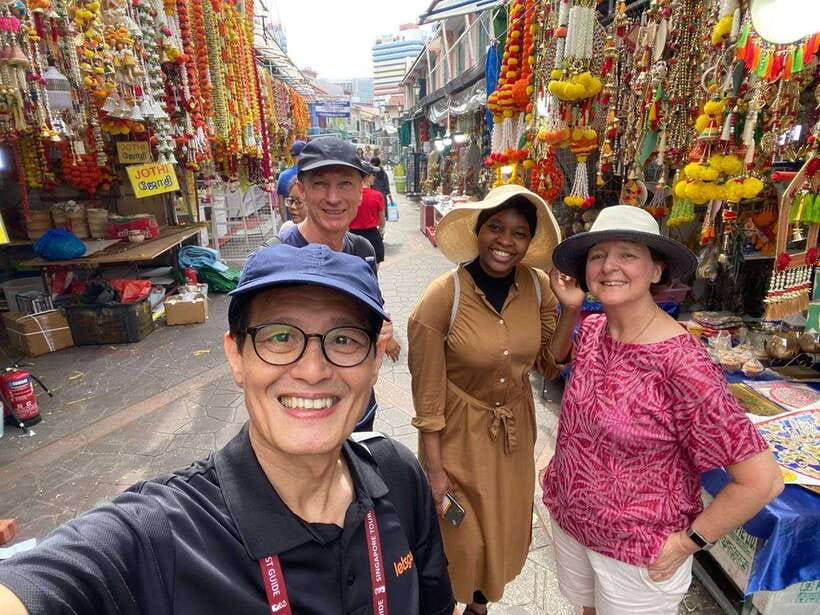 Singapore: Chinatown and Little India Guided Walking Tour - Meeting at Let’s Go Tour Singapore and Getting Oriented