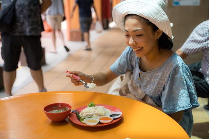 Singapore: Chinatown Hawker Market Food Tour with 7 Food Tastings - The 1827 Hindu Temple Stop: Why Religious Sites and Food Belong Together