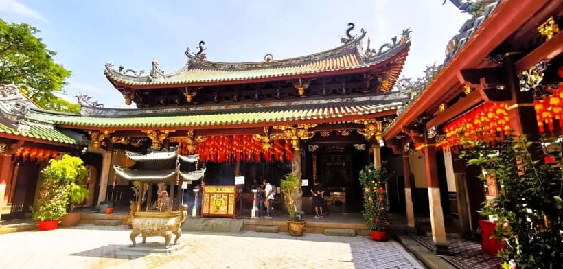 Singapore: Chinatown Historic Walking Tour with Lunch - Key highlights worth waking up for
