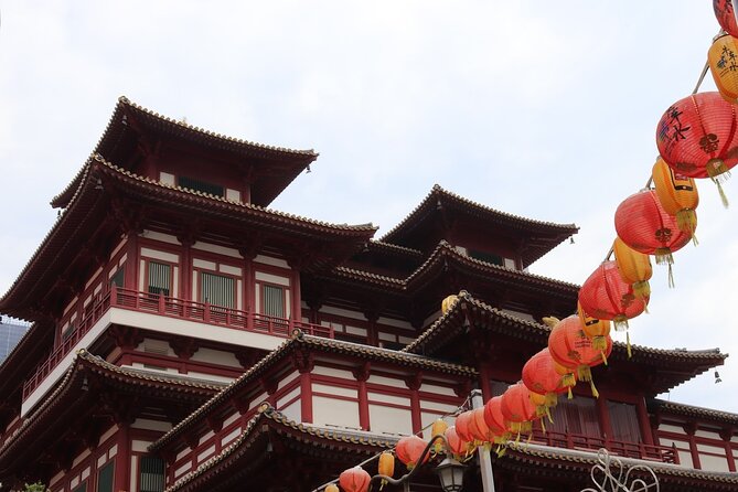 Singapore Chinatown Market Private Food Tour with 7 Food Tastings - Chia Ann Siang’s One-Way Road Hill Story (and Why Street Names Matter)