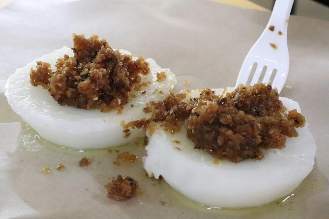 Singapore Chinatown Market Private Food Tour with 7 Food Tastings - Marina Bay Red Dot Design Museum Stop: A Creative Detour That Makes Sense