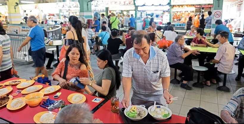Singapore: Chinatown Street Food Tour - Chinatown Complex: The Market Finale for More Tasting