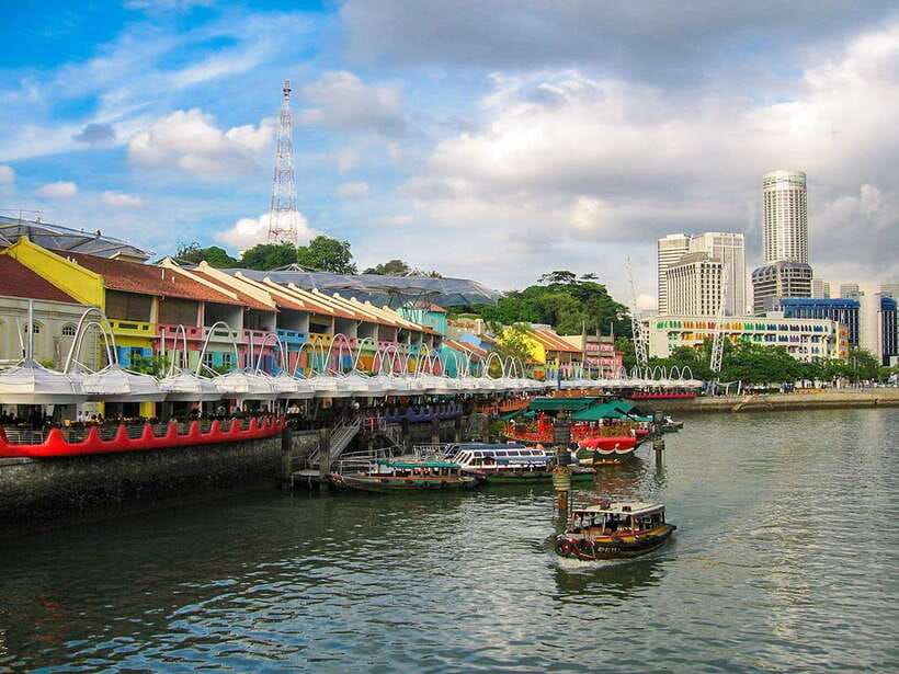 Singapore: City Highlights Walking Tour & Singapore River - Where Singapore’s “old meets new” really shows up