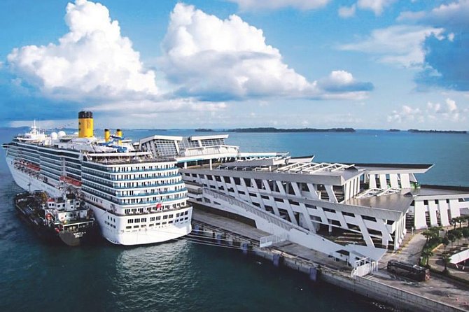 Singapore City Hotel to Marina Bay Cruise Terminal /SCC Transfer - Air-Conditioned Car and Private Comfort for Cruise Bags