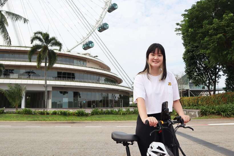 Singapore: Electric Bicycle Experience (Rental and Tour) - Singapore Flyer photo stop and finishing back at 81 Aljunied Rd
