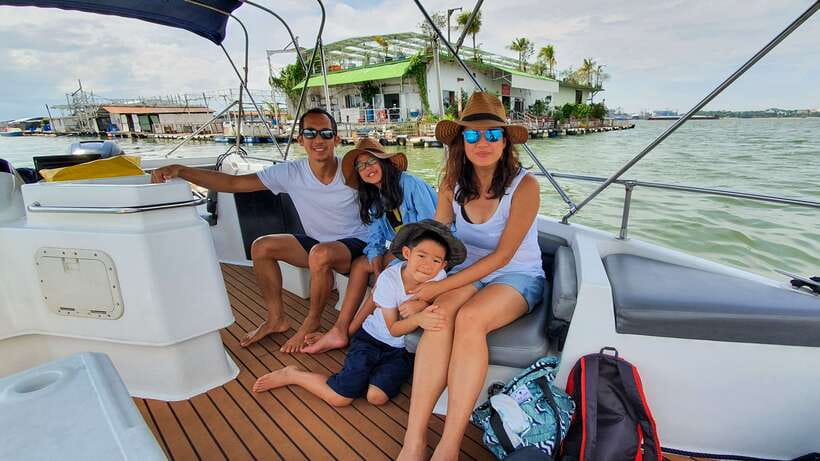 Singapore: Guided Boat Tour and Kelong Fish Farm Visit - Getting There: The Quarterdeck Meeting Point and the Easy Start