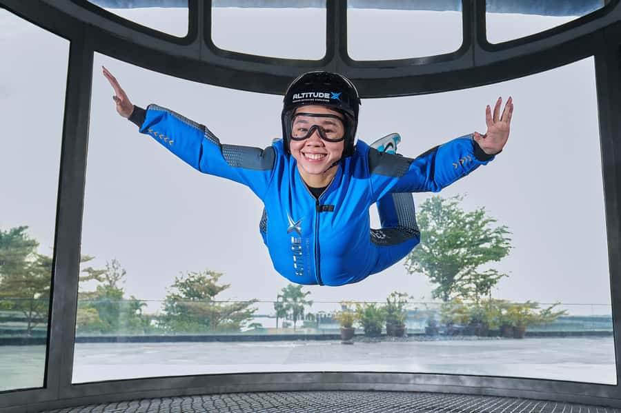 Singapore: I-Fly Indoor E-Ticket for 2 Skydives - The 90-minute flow: check in, suit up, then two flight sessions