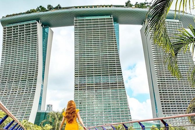 Singapore Instagram Private Walking Tour (Private & All-Inclusive) - Helix Bridge: when a pedestrian bridge becomes a photo stage